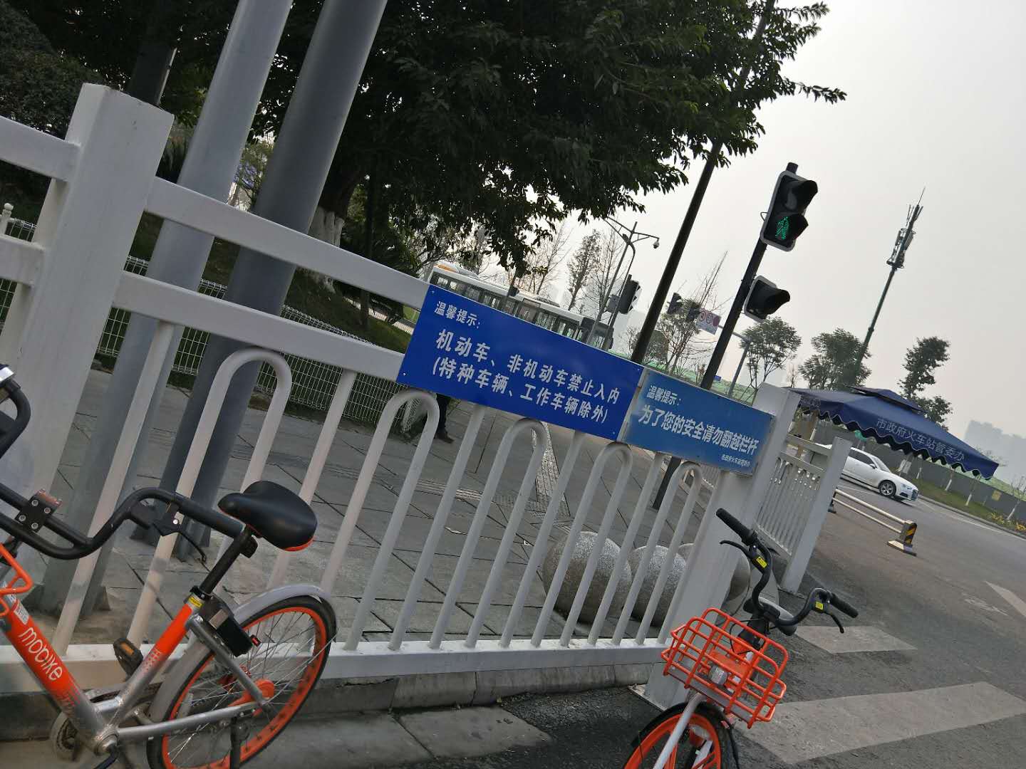 展架廣告的布局和構(gòu)圖技巧有何要點？